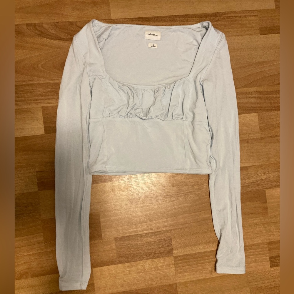 aritzia ruched sky blue top